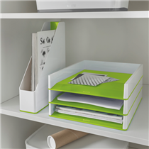 Bandeja de sobremesa WOW de Leitz con combinación dual de color Verde A4
