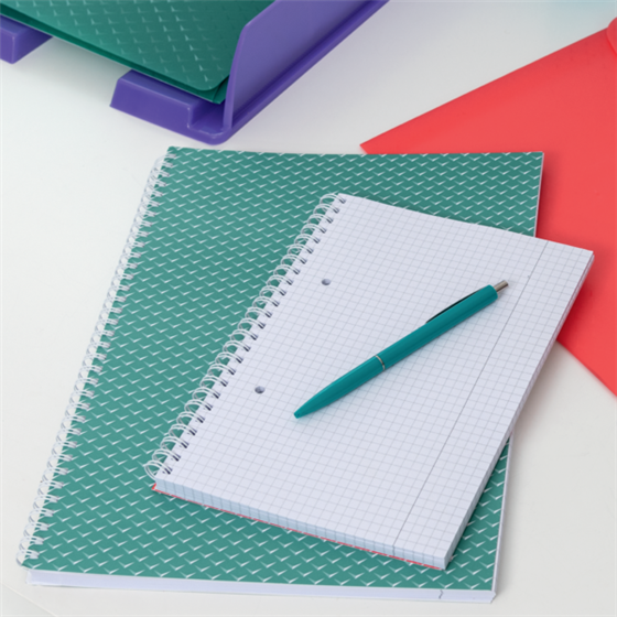 Cuaderno A4 cuadriculado, encuadernado wiro Esselte Colour'Breeze Azul 80 H. 80 g.