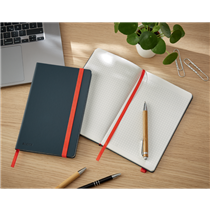 Cuaderno Leitz Cosy Touch cuadriculado con tapa dura A5 80 H. Papel de 100 grs, certificado FSC®.