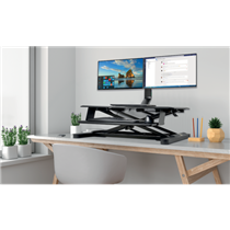 Brazo SmartFit® de ahorro de espacio para dos monitores Plata