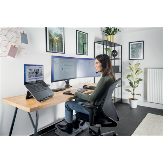 Soporte para portátiles con refrigeración SmartFit™ Easy Riser™ de Kensington Gris