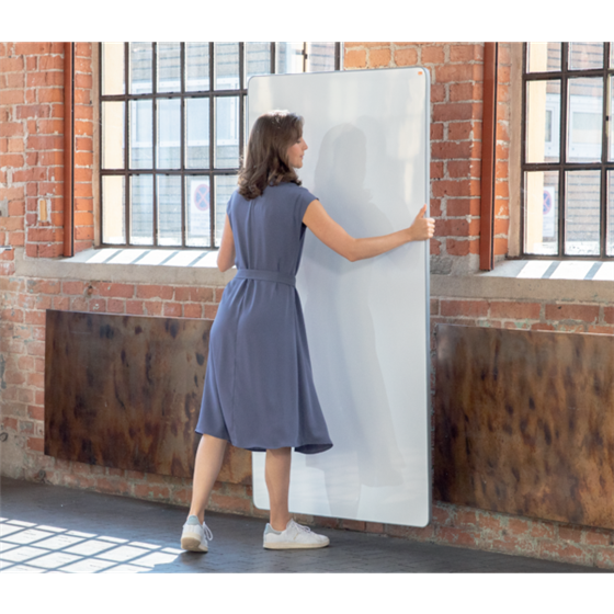 Pizarra Portátil Y Tablero De Anuncios Para El Sistema De Colaboración Move & Meet De Nobo 1800X900 Mm Blanco