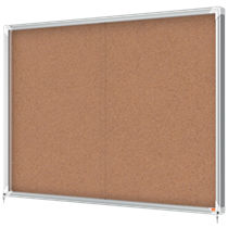 Vitrina De Interior Nobo Para 18 Hojas A4 Con Superficie De Corcho Y Puerta Deslizante Natural
