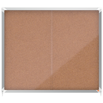 Vitrina Nobo Premium Plus De Puerta Corredera Con Fondo De Corcho 15 X A4 Hojas Natural
