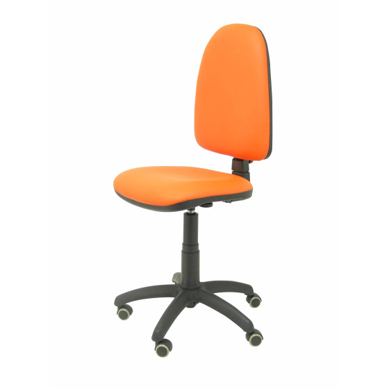 Silla Aýna similpiel naranja ruedas de parqué