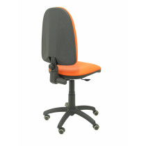 Silla Aýna similpiel naranja ruedas de parqué