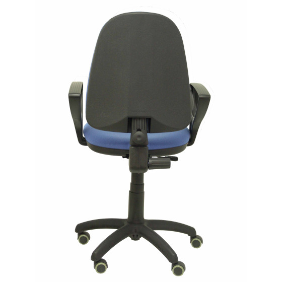 Silla Aýna bali azul claro brazos fijos ruedas de parqué