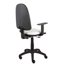 Silla Aýna similpiel blanco brazos regulables