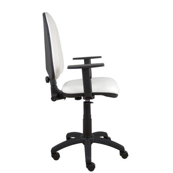 Silla Aýna similpiel blanco brazos regulables