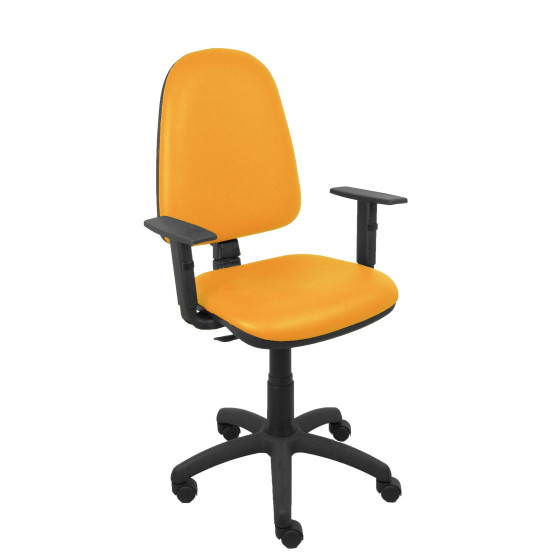 Silla Aýna similpiel naranja brazos regulables