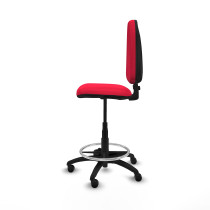 Taburete Aýna CP bali rojo base poliamida ruedas engomadas 50mm