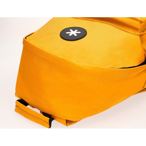 Cartera antartik mochila con asa y bolsillos con cremallera color mostaza 310x160x410 mm